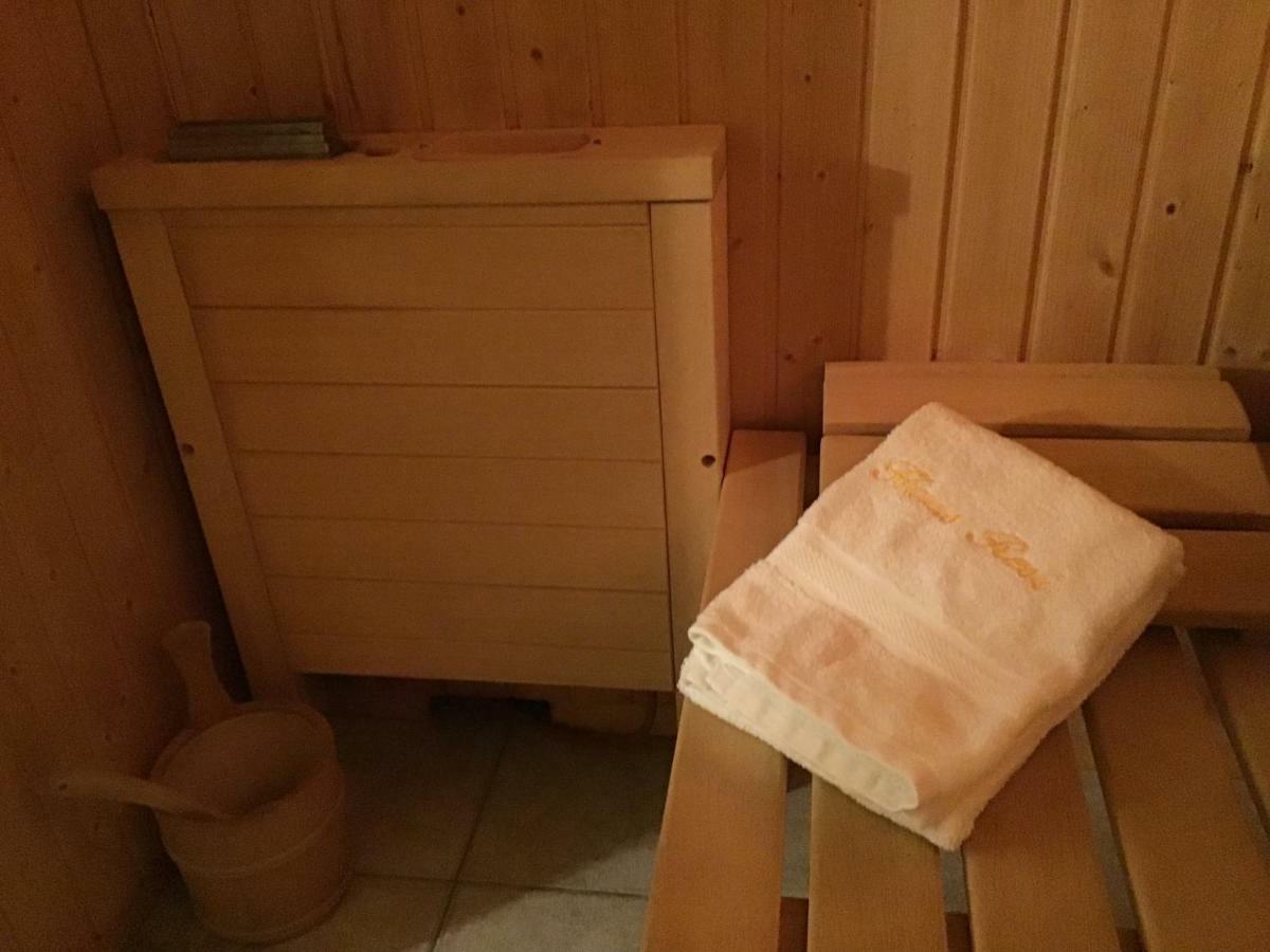 フォンターネラHaus Resiアパートメント エクステリア 写真